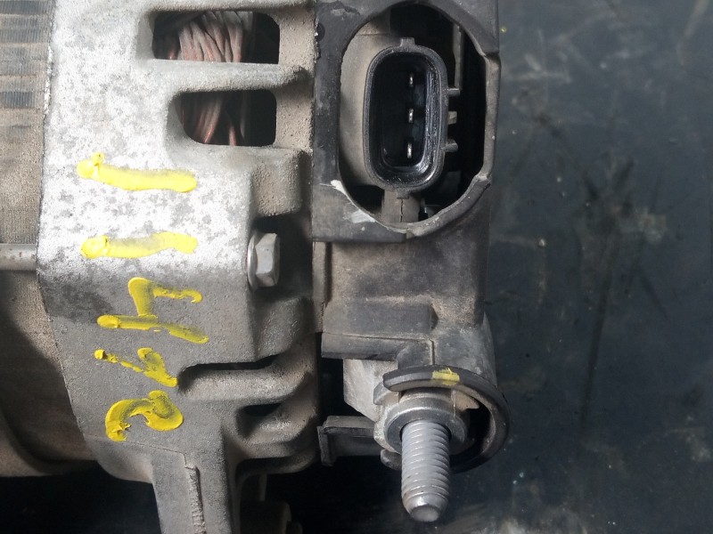 Recambio de alternador para kia cee´d drive referencia OEM IAM 373002A850 2611067 P3-B6-7-4