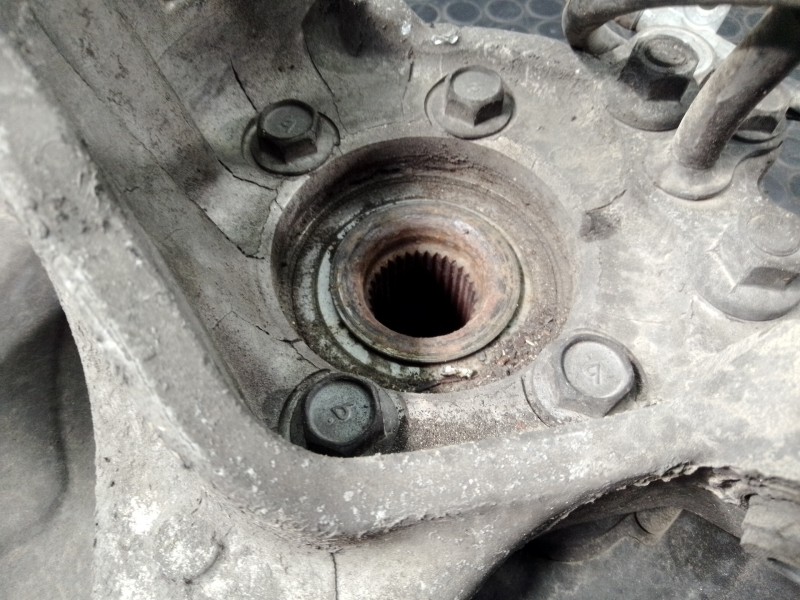 Recambio de mangueta trasera izquierda para infiniti q50 q50 premium referencia OEM IAM   P1-B5-23