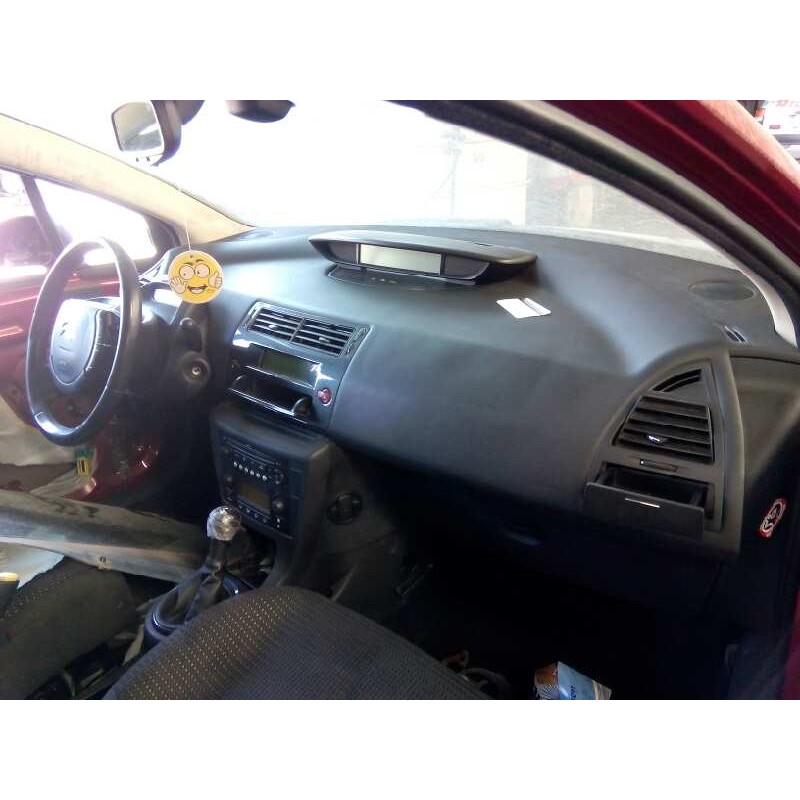 citroen c4 berlina del año 2006