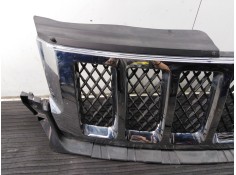 Recambio de rejilla delantera para jeep gr.cherokee (wk) 3.0 crd overland referencia OEM IAM 68143073AC  P2-A2-23 2