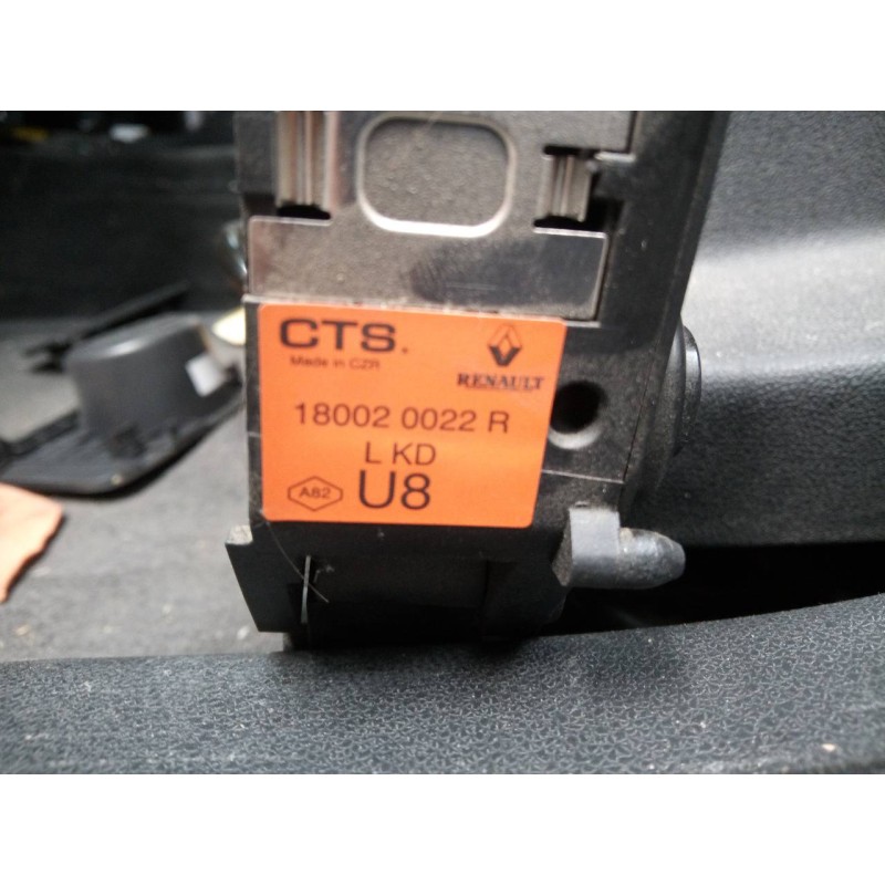 Recambio de pedal acelerador para renault megane iii berlina 5 p limited referencia OEM IAM 180020022R  