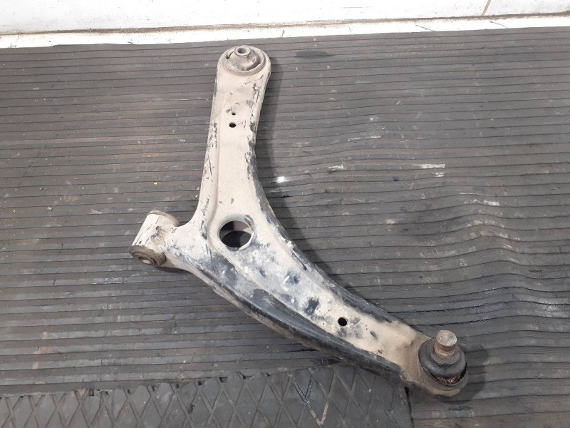 Recambio de brazo suspension inferior delantero derecho para mitsubishi outlander (cw0) 2.0 di-d intense referencia OEM IAM   P1
