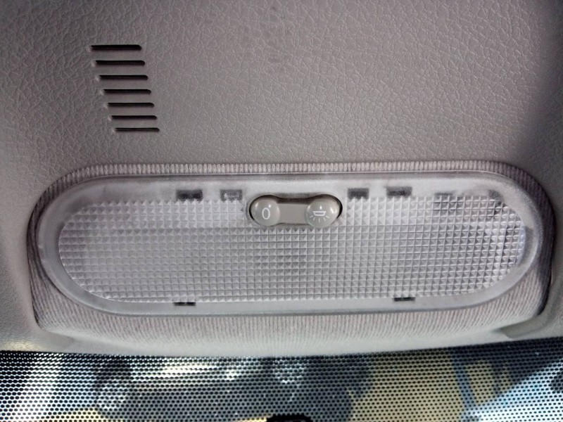 Recambio de luz interior para dacia dokker express ambiance referencia OEM IAM   