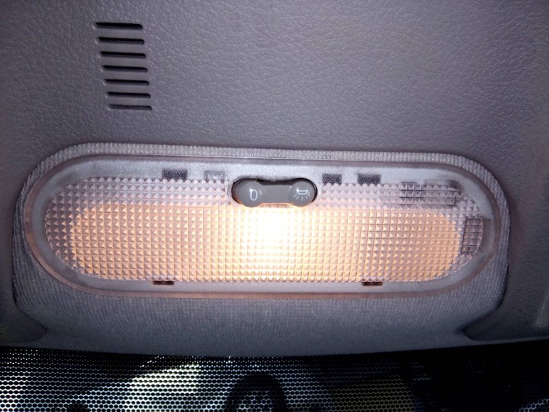 Recambio de luz interior para dacia dokker express ambiance referencia OEM IAM   