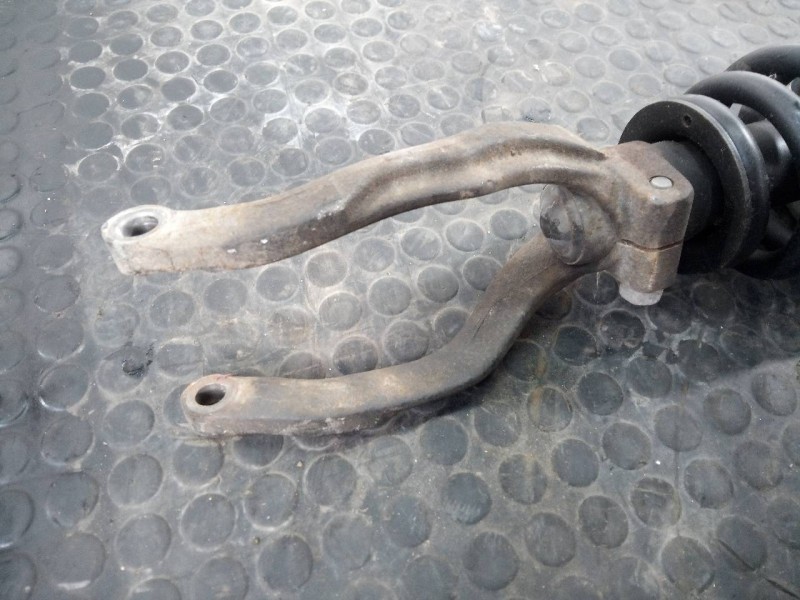 Recambio de amortiguador delantero izquierdo para ssangyong rexton rx 270 plus / 270 xdi plus referencia OEM IAM   P1-A5-13