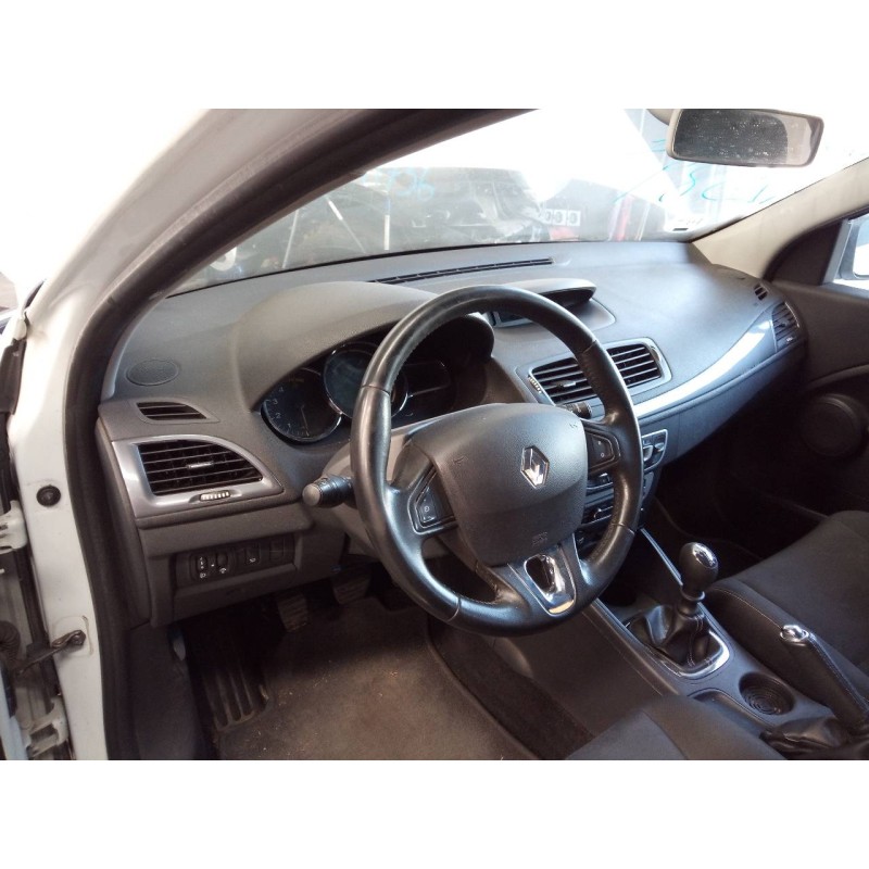Recambio de salpicadero para renault megane iii berlina 5 p limited referencia OEM IAM   
