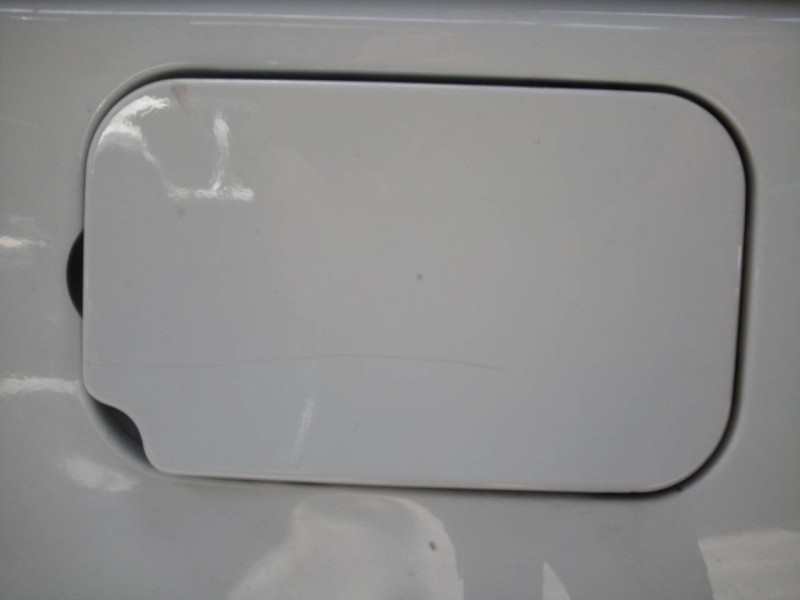 Recambio de tapa exterior combustible para dacia dokker express ambiance referencia OEM IAM   