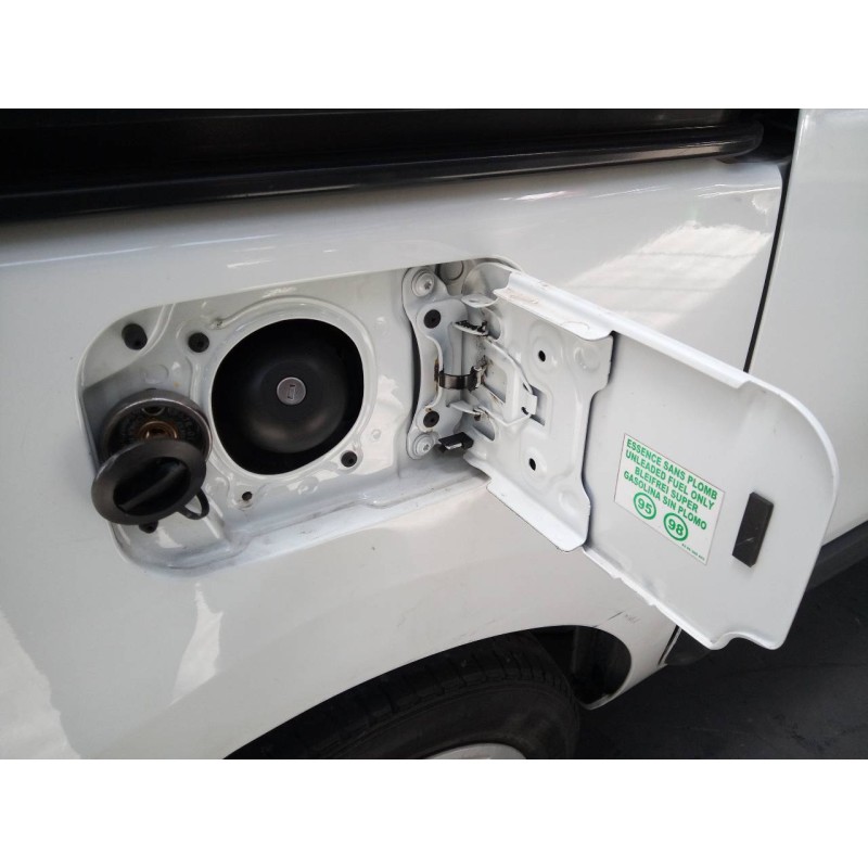 Recambio de tapa exterior combustible para dacia dokker express ambiance referencia OEM IAM   