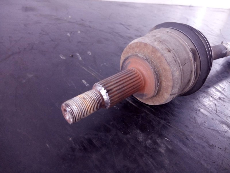 Recambio de transmision delantera izquierda para renault megane iii berlina 5 p limited referencia OEM IAM 391013387R  P1-A6-39