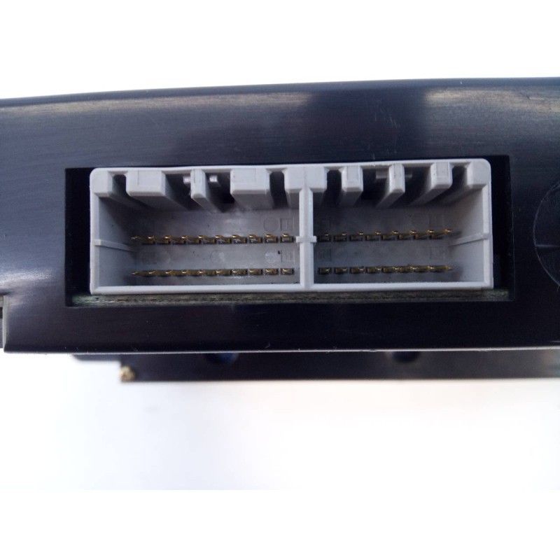 Recambio de mando climatizador para ssangyong rexton rx 270 plus / 270 xdi plus referencia OEM IAM 6870008510  E3-A3-18-4