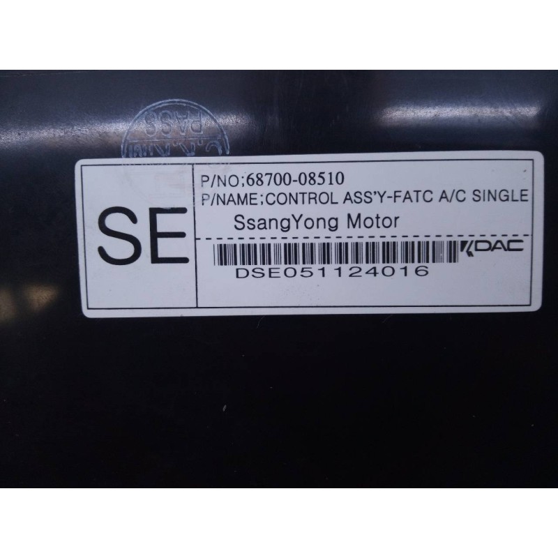 Recambio de mando climatizador para ssangyong rexton rx 270 plus / 270 xdi plus referencia OEM IAM 6870008510  E3-A3-18-4