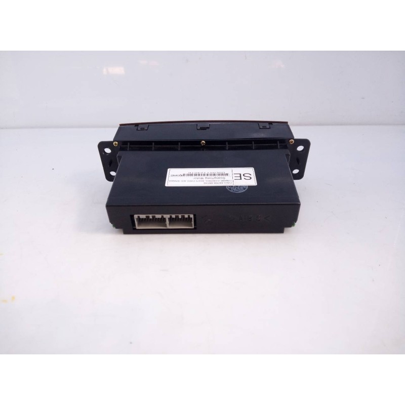 Recambio de mando climatizador para ssangyong rexton rx 270 plus / 270 xdi plus referencia OEM IAM 6870008510  E3-A3-18-4
