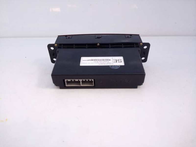 Recambio de mando climatizador para ssangyong rexton rx 270 plus / 270 xdi plus referencia OEM IAM 6870008510  E3-A3-18-4