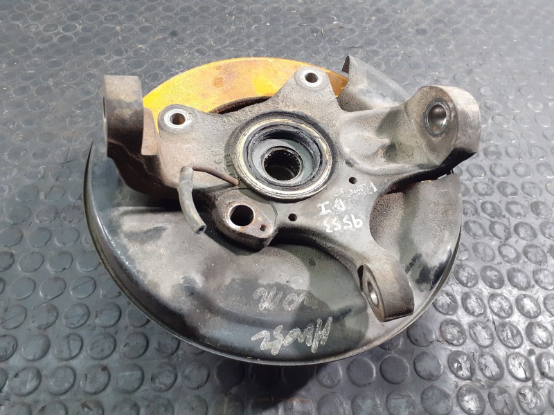 Recambio de mangueta delantera izquierda para ssangyong rexton rx 270 plus / 270 xdi plus referencia OEM IAM   P1-A4-14