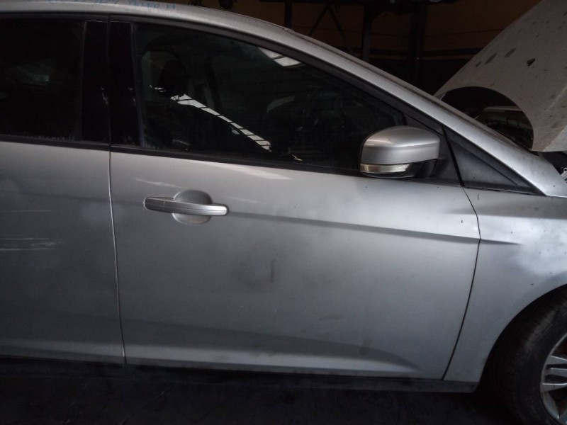 Recambio de puerta delantera derecha para ford focus lim. (cb8) trend referencia OEM IAM   