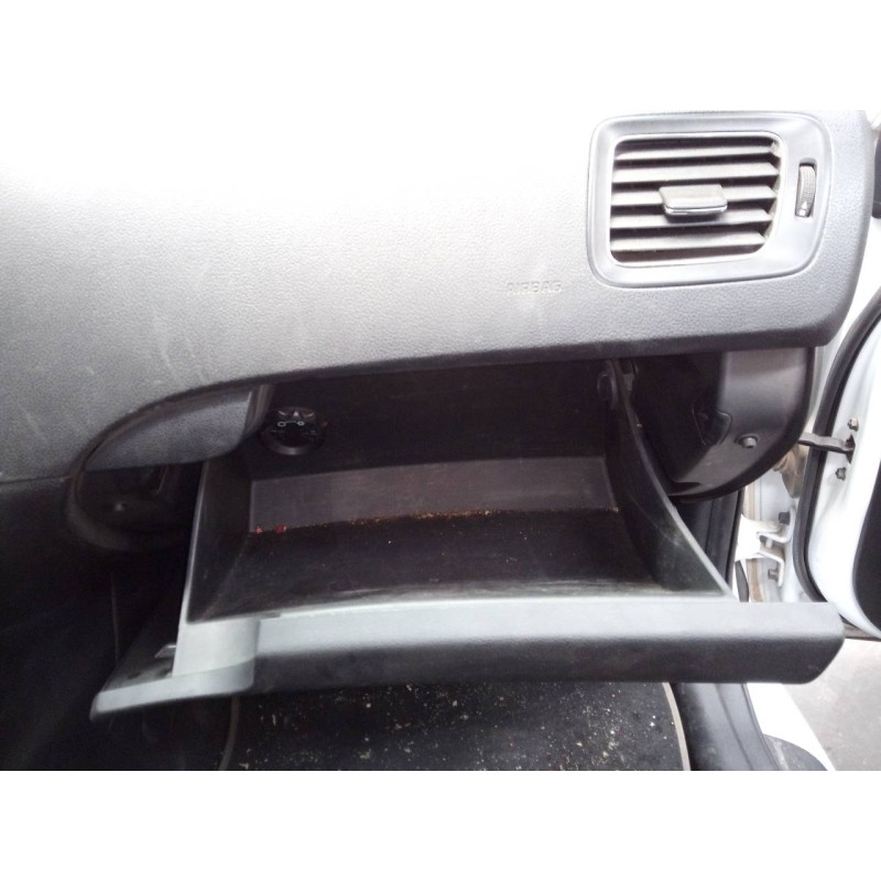 Recambio de guantera para kia cee´d drive referencia OEM IAM   