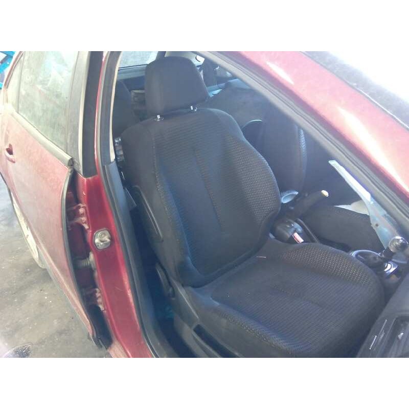 citroen c4 berlina del año 2006