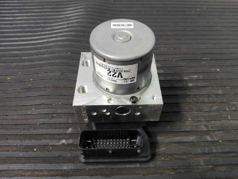 Recambio de abs para hyundai i40 style blue referencia OEM IAM 589203Z570 01115386AAA P3-A8-29-2