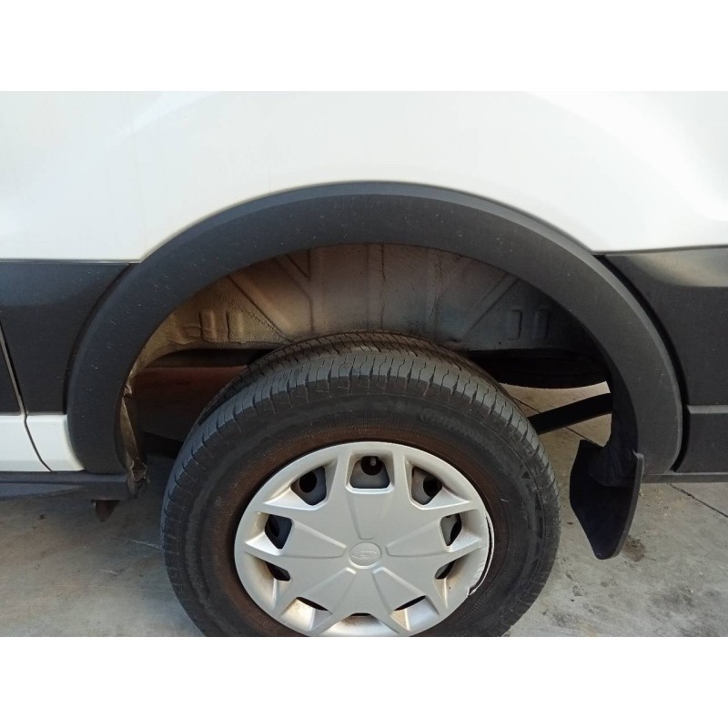 Recambio de aletin trasero izquierdo para ford transit custom kasten v363 referencia OEM IAM   