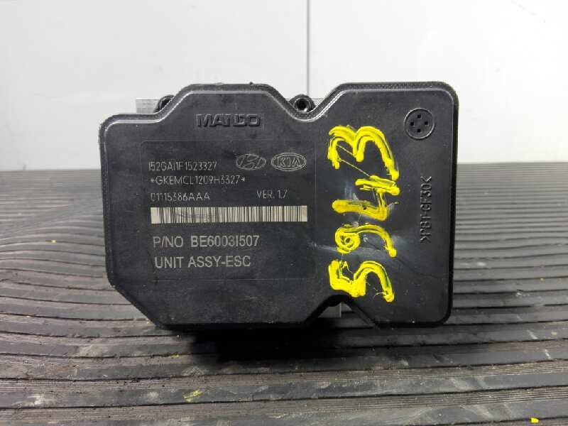 Recambio de abs para hyundai i40 style blue referencia OEM IAM 589203Z570 01115386AAA P3-A8-29-2