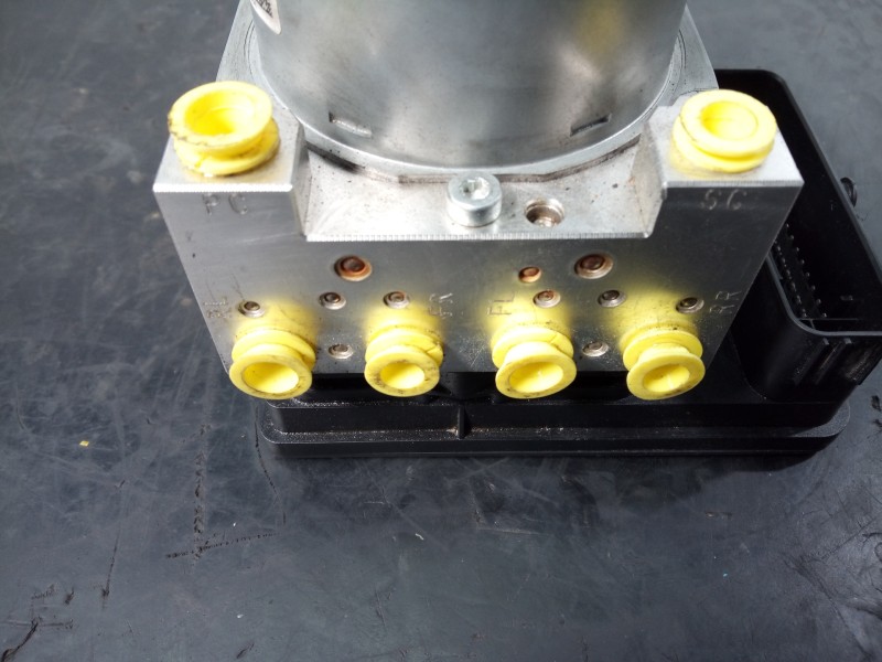 Recambio de abs para land rover evoque hse referencia OEM IAM 10091532383 10022008644 P3-A8-14-3