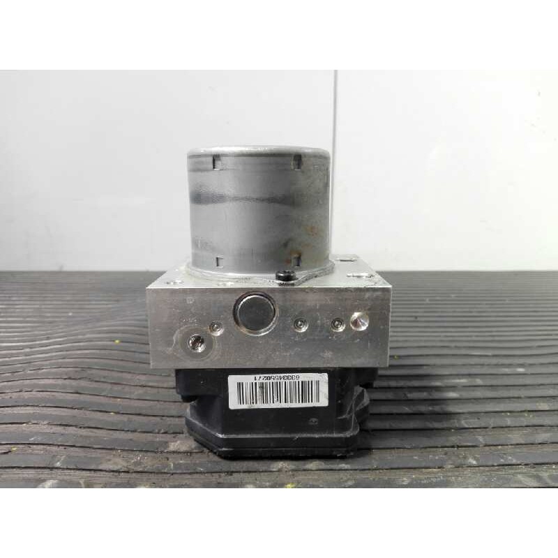 Recambio de abs para hyundai i40 style blue referencia OEM IAM 589203Z570 01115386AAA P3-A8-29-2