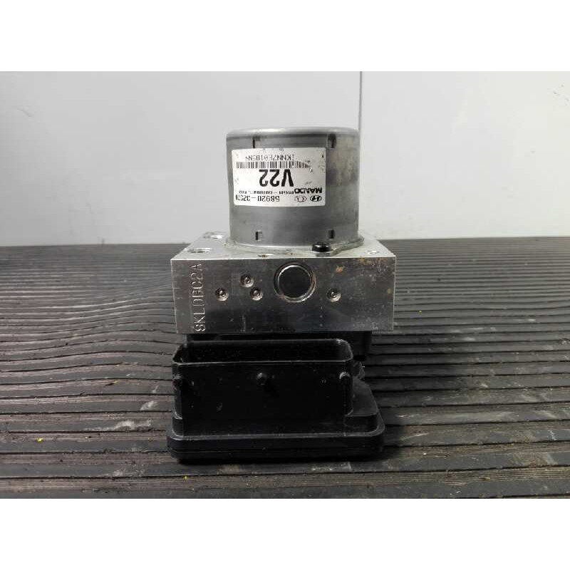 Recambio de abs para hyundai i40 style blue referencia OEM IAM 589203Z570 01115386AAA P3-A8-29-2