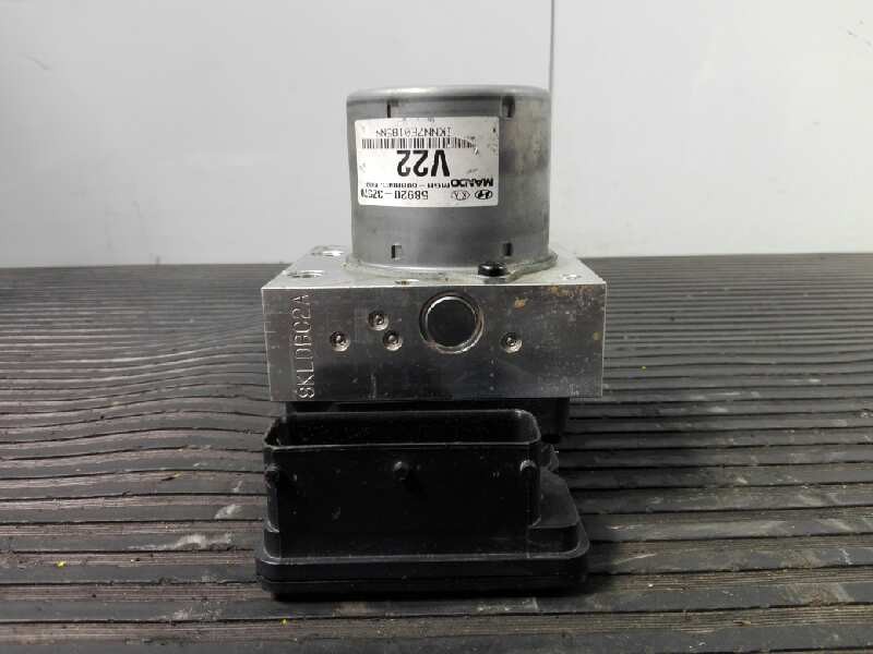 Recambio de abs para hyundai i40 style blue referencia OEM IAM 589203Z570 01115386AAA P3-A8-29-2