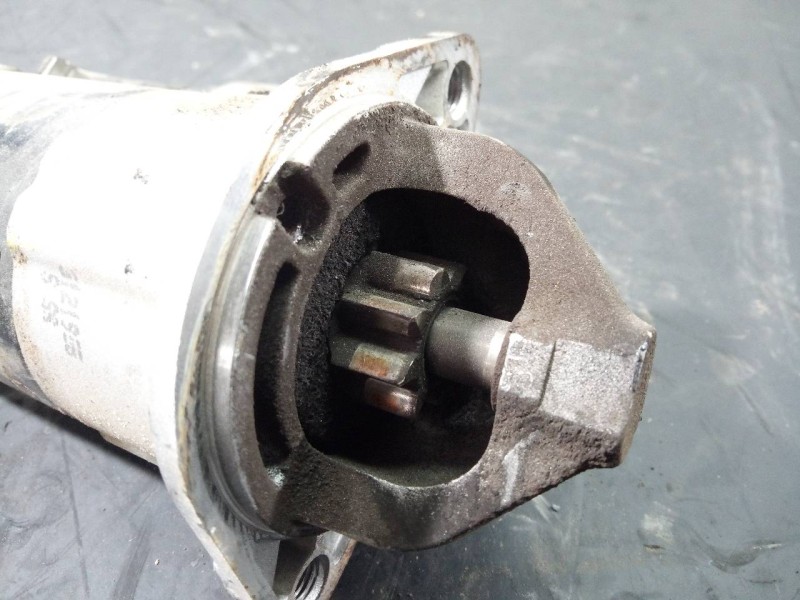 Recambio de motor arranque para kia cee´d drive referencia OEM IAM 2A305  P3-B8-10-3