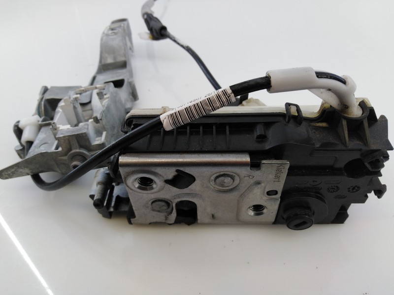 Recambio de cerradura puerta delantera derecha para peugeot 208 referencia OEM IAM 9812500780  E1-A4-4-1