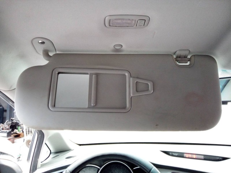 Recambio de parasol izquierdo para kia cee´d drive referencia OEM IAM   