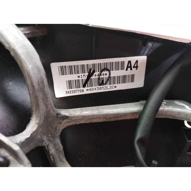 Recambio de volante para nissan pulsar (c13) acenta referencia OEM IAM   E2-A4-44-1