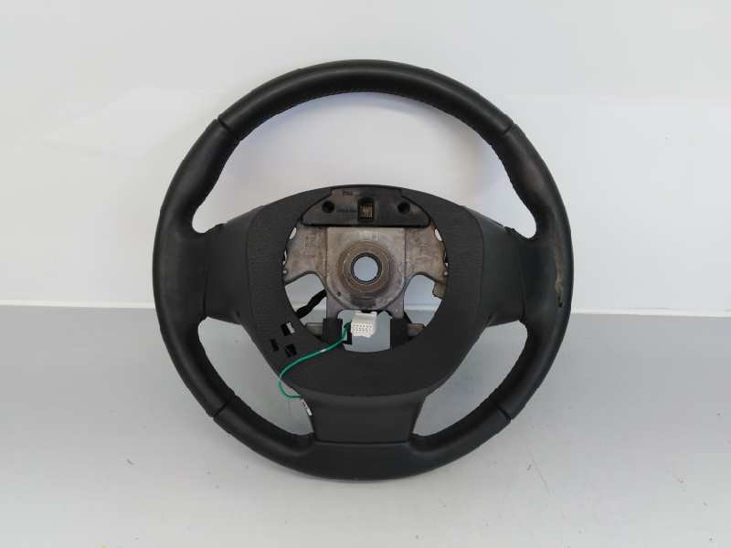 Recambio de volante para nissan pulsar (c13) acenta referencia OEM IAM   E2-A4-44-1