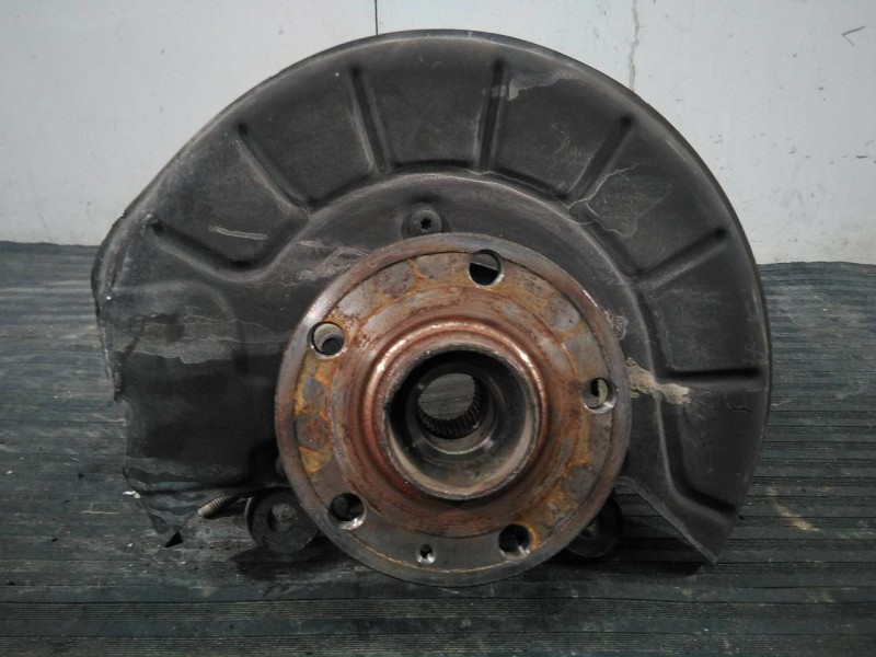 Recambio de mangueta delantera derecha para volkswagen caddy ka/kb (2k) life referencia OEM IAM   P1-A4-29