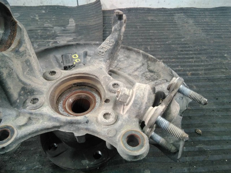 Recambio de mangueta delantera derecha para volkswagen caddy ka/kb (2k) life referencia OEM IAM   P1-A4-29