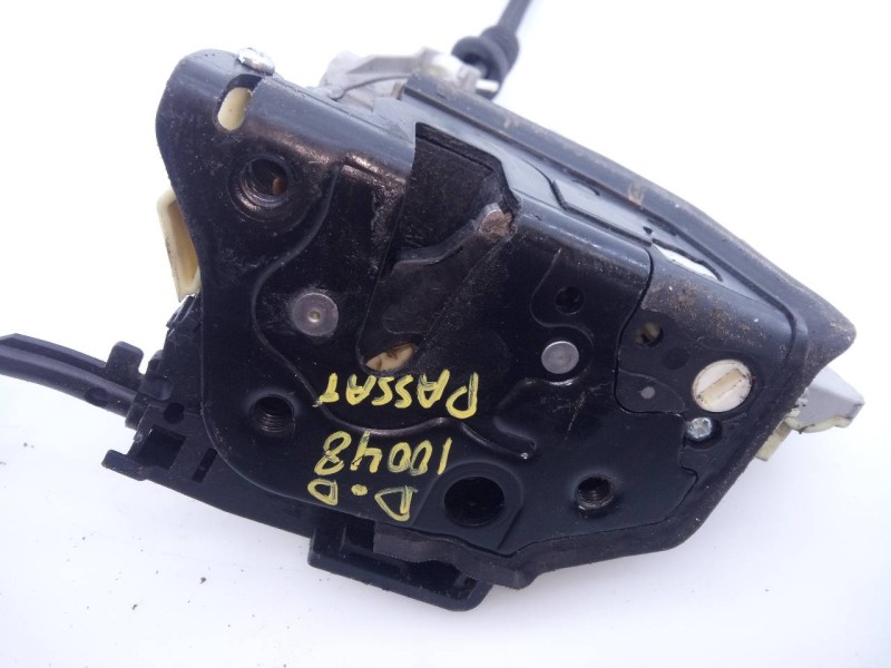 Recambio de cerradura puerta delantera derecha para volkswagen passat berlina (3c2) advance referencia OEM IAM 3C1837016A  E1-B6