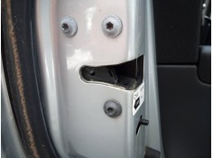 CERRADURA PUERTA TRASERA IZQUIERDA 