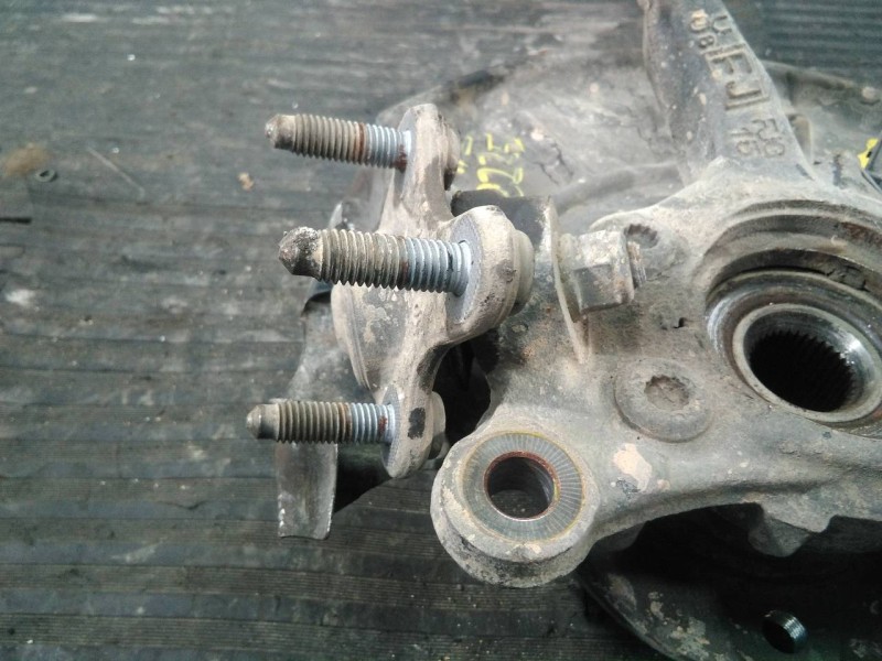 Recambio de mangueta delantera izquierda para volkswagen caddy ka/kb (2k) life referencia OEM IAM   P1-A4-29