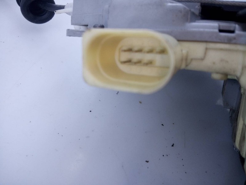 Recambio de cerradura puerta delantera derecha para volkswagen passat berlina (3c2) advance referencia OEM IAM 3C1837016A  E1-B6