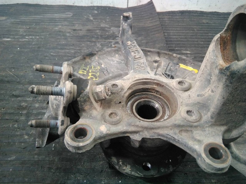 Recambio de mangueta delantera izquierda para volkswagen caddy ka/kb (2k) life referencia OEM IAM   P1-A4-29