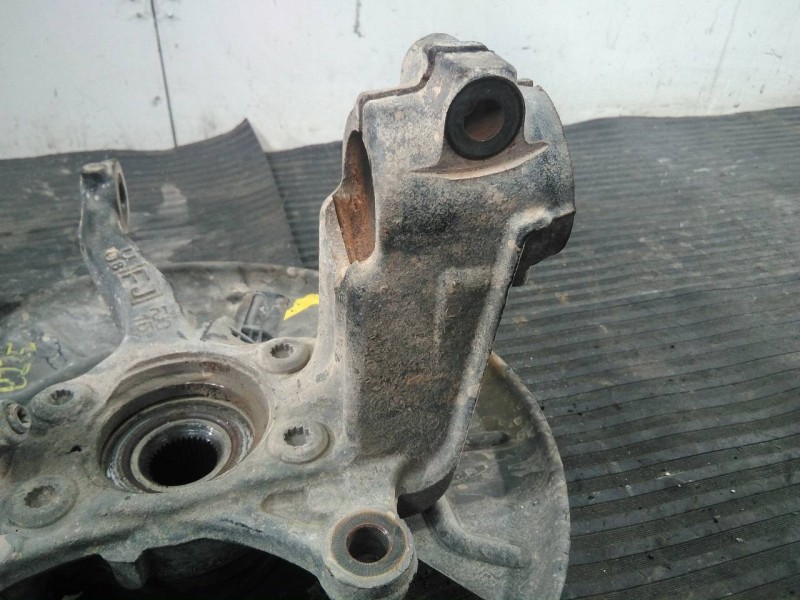 Recambio de mangueta delantera izquierda para volkswagen caddy ka/kb (2k) life referencia OEM IAM   P1-A4-29