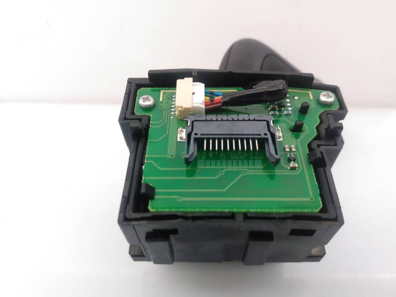 Recambio de mando limpia para land rover evoque hse referencia OEM IAM BJ323F973BB  E1-A5-28-1