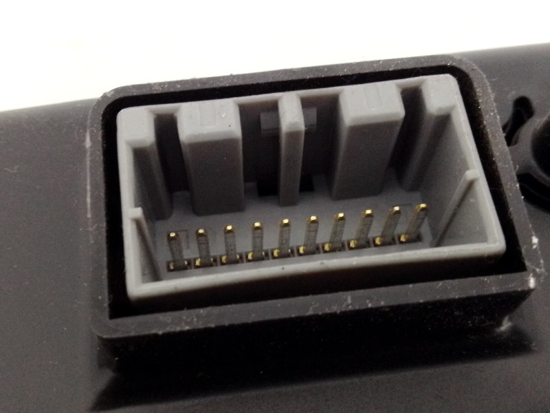 Recambio de cuadro instrumentos para ssangyong kyron 200 xdi limited referencia OEM IAM 8022009100  E3-A3-20-3