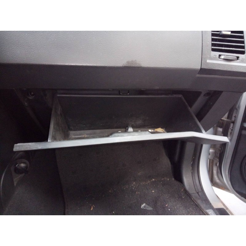 Recambio de guantera para ssangyong kyron 200 xdi limited referencia OEM IAM   