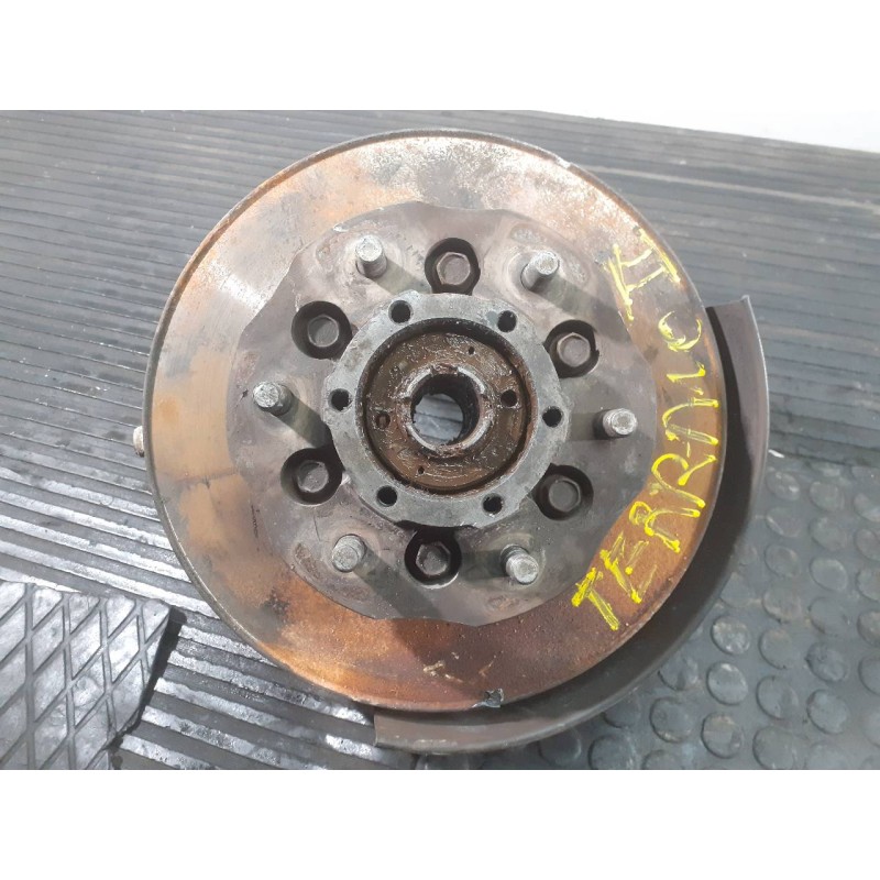 Recambio de mangueta delantera izquierda para nissan terrano/terrano.ii (r20) referencia OEM IAM   P1-A4-34