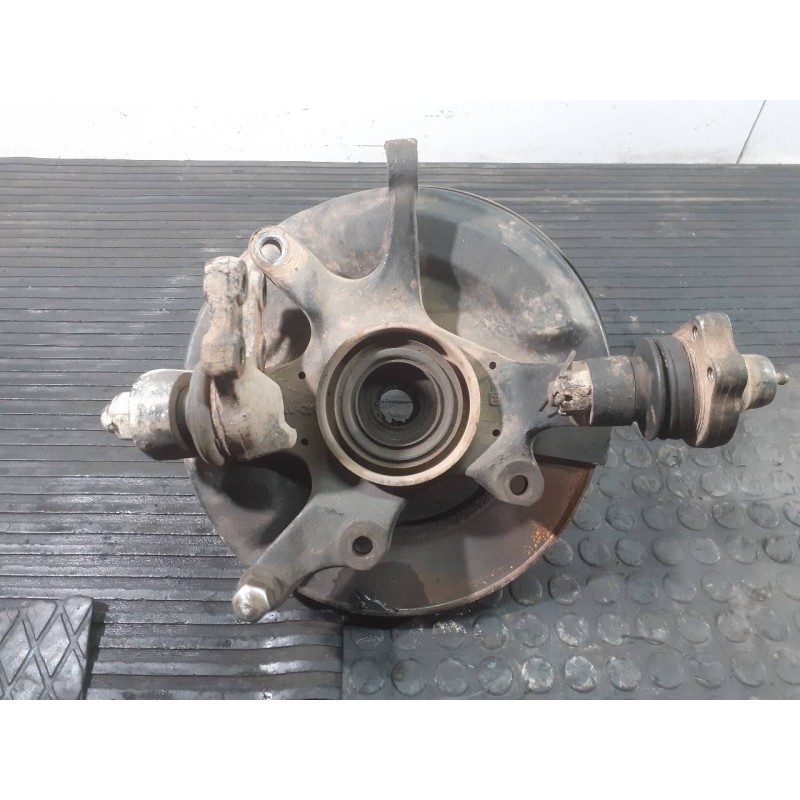 Recambio de mangueta delantera izquierda para nissan terrano/terrano.ii (r20) referencia OEM IAM   P1-A4-34