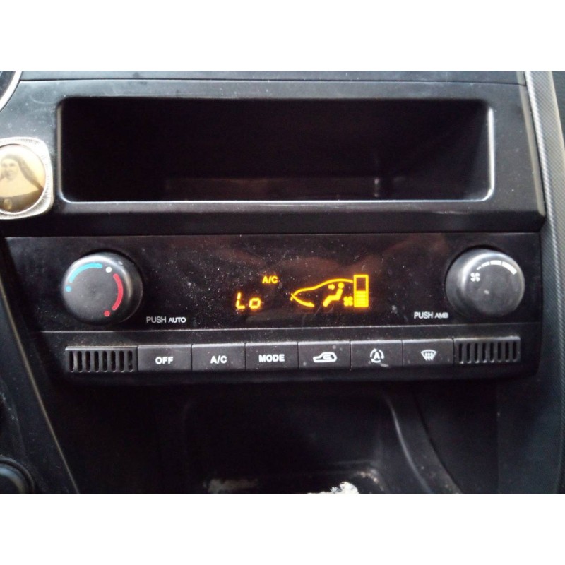 Recambio de mando climatizador para ssangyong kyron 200 xdi limited referencia OEM IAM 6870009070 7G24076 E3-A3-20-3