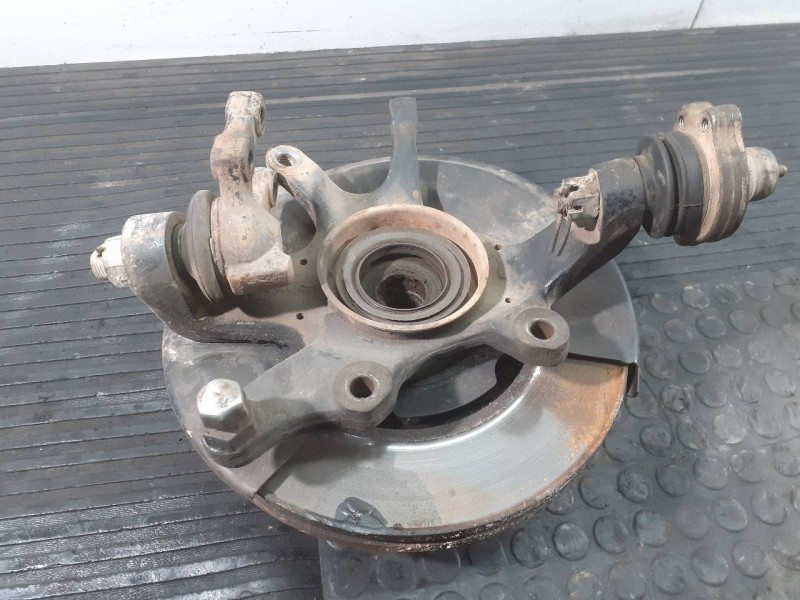 Recambio de mangueta delantera izquierda para nissan terrano/terrano.ii (r20) referencia OEM IAM   P1-A4-34