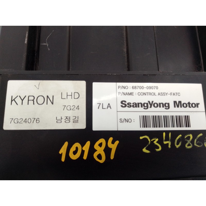 Recambio de mando climatizador para ssangyong kyron 200 xdi limited referencia OEM IAM 6870009070 7G24076 E3-A3-20-3
