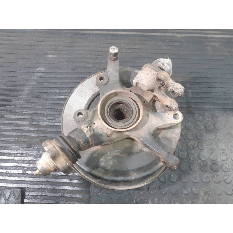 Recambio de mangueta delantera izquierda para nissan terrano/terrano.ii (r20) referencia OEM IAM   P1-A4-34